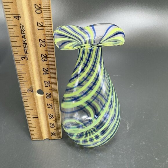 Vintage 1930s Bimini Glass Miniature Vase Vessel Thin Blown Glass Delicate Swirl - Picture 2 of 13